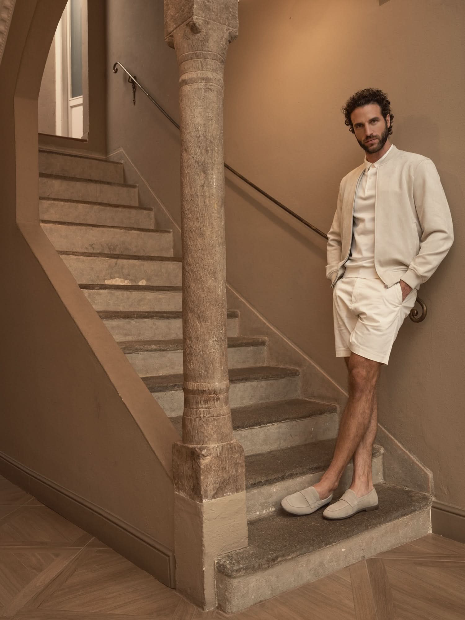 Leder Slip on Sand - Image 2